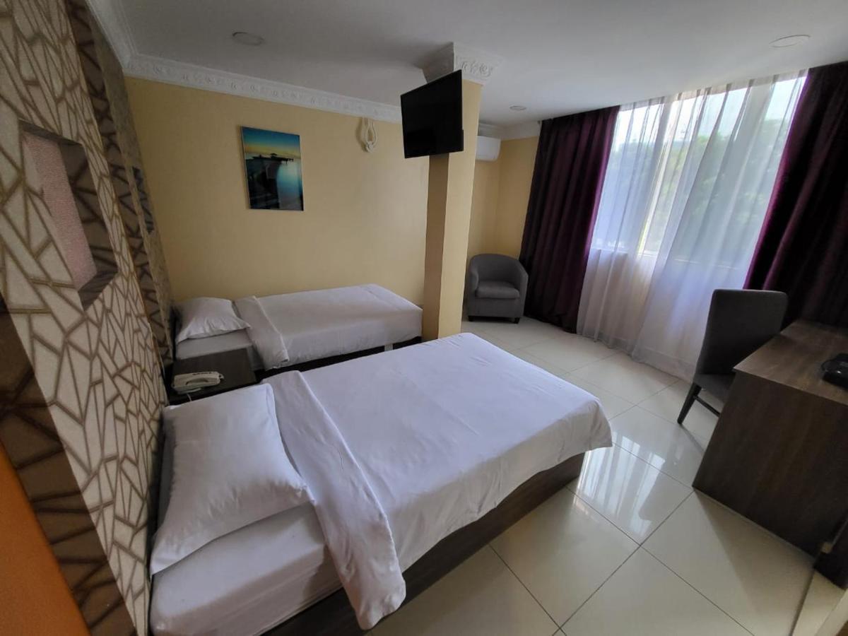 Poorna Hotel Куала-Лумпур Екстер'єр фото